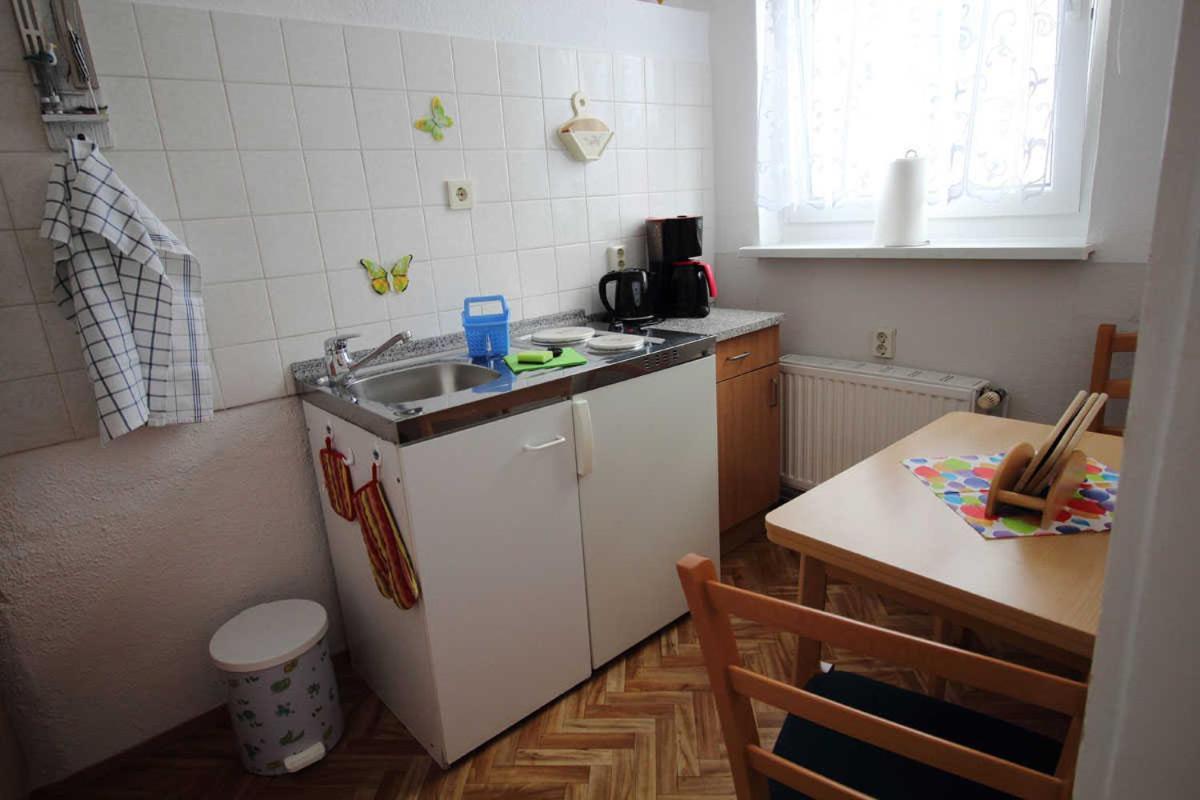 Ferienwohnung Thurk Сасниц Екстериор снимка